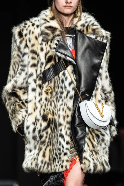 Look 52